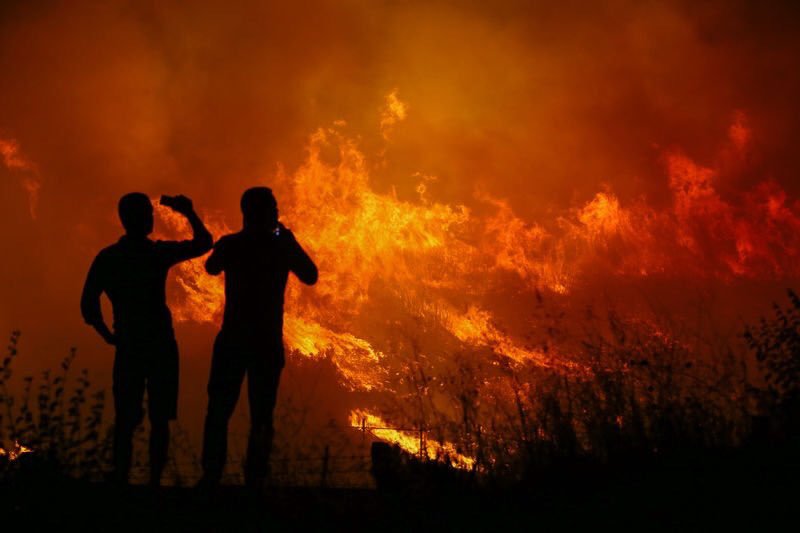 Large fire in Izmir Buca, near the NATO base in Turkey. Fire is approaching base