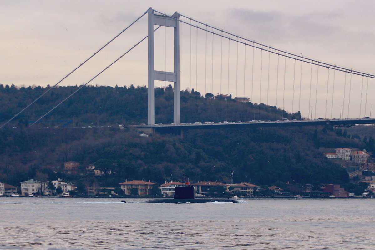 Turkish Navy type 209/1400 Preveze class submarine, likely TCG Anafartalar, transited Bosphorus towards Marmara