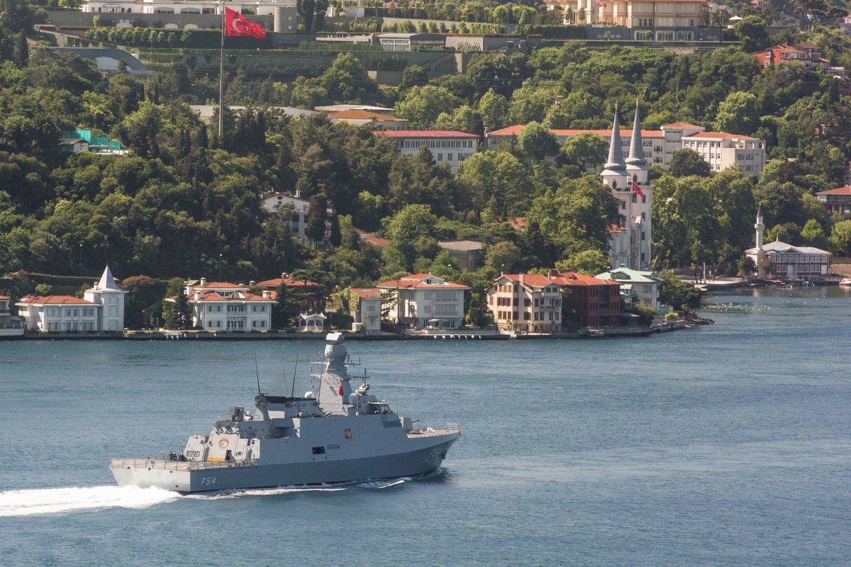 Turkish Navy Milgem Ada class corvette TCG KINALIADA F-514 heading south through Istanbul this morning towards Marmara