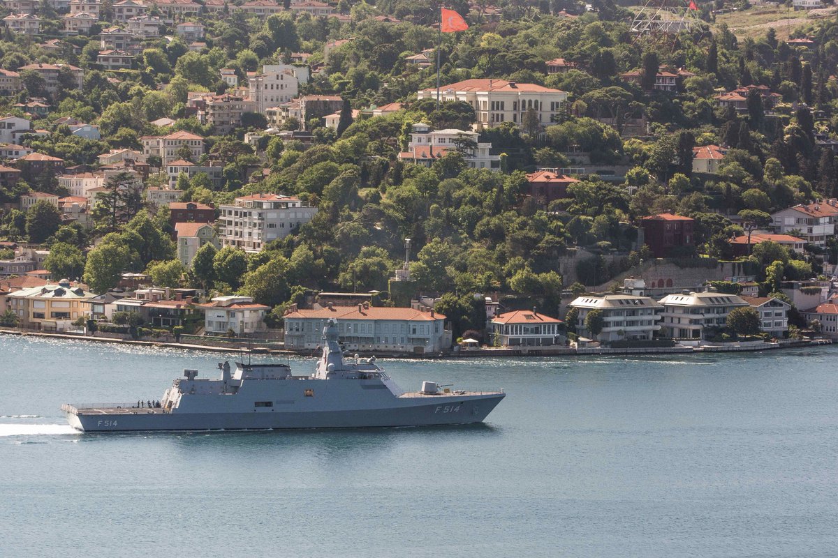 Turkish Navy Milgem Ada class corvette TCG KINALIADA F-514 heading south through Istanbul this morning towards Marmara