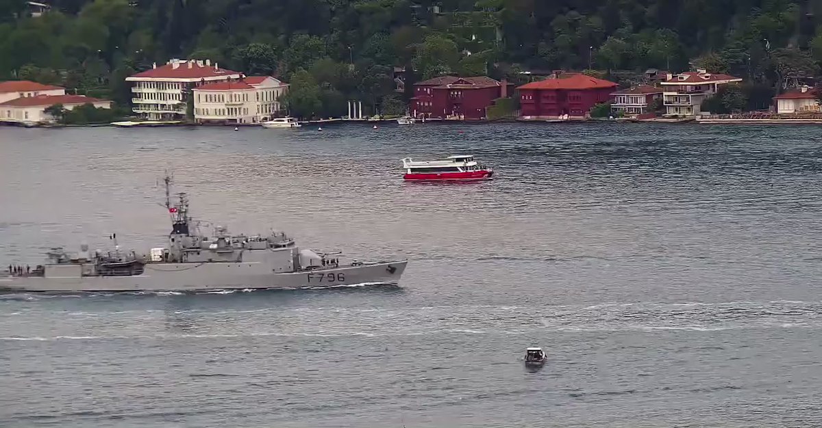 @MarineNationale Toulon based D'Estienne d'Orves-class aviso Commandant Birot F796 departed the Black Sea and transited Istanbul strait today towards Mediterranean