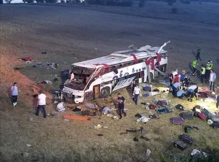 Turkey: At least 15 dead and 18 injured are reported after a passenger bus overturned on Saturday. The bus got out of control and overturned on the Balikesir highway as it was heading towards Edremit in western Balikesir province