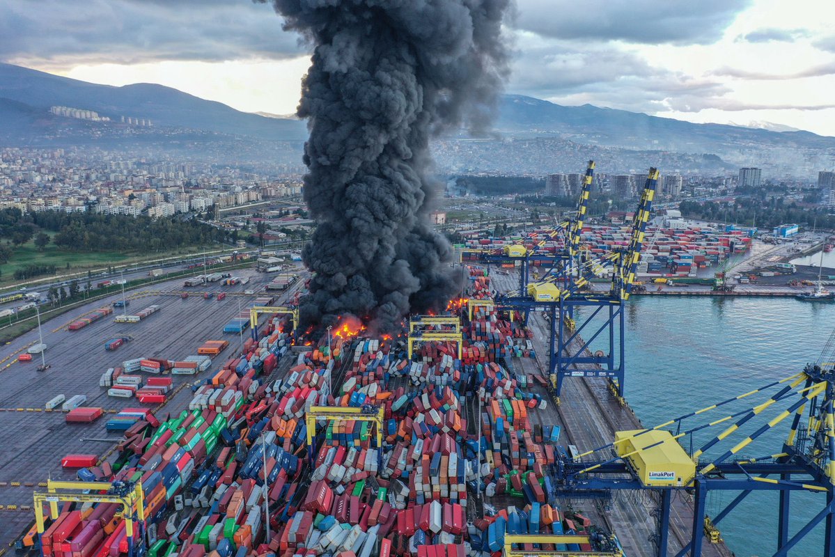 Port of Iskenderun continues to burn with massive flames Turkey