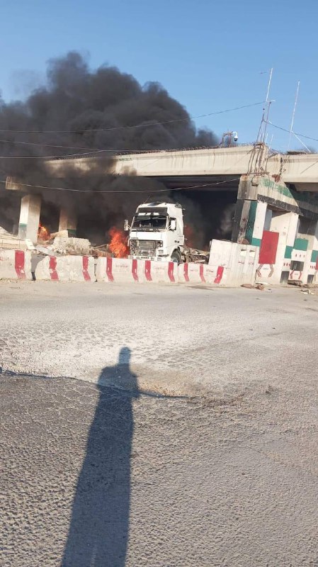 3 dead and several wounded as a result of a car bomb explosion at the Shatt checkpoint in the city of Azaz in the countryside of Aleppo.