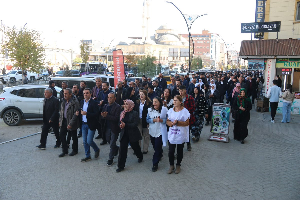 Sixième jour de manifestations des administrateurs à Mardin, Batman et Halfeti