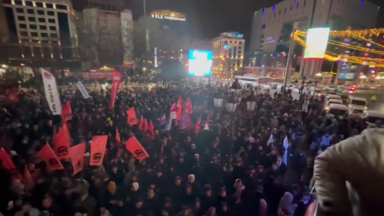 Thousands of people in Güvenpark against the detention of İmamoğlu and dozens of people: Today, thousands of people are in Güvenpark, in the capital of Ankara.