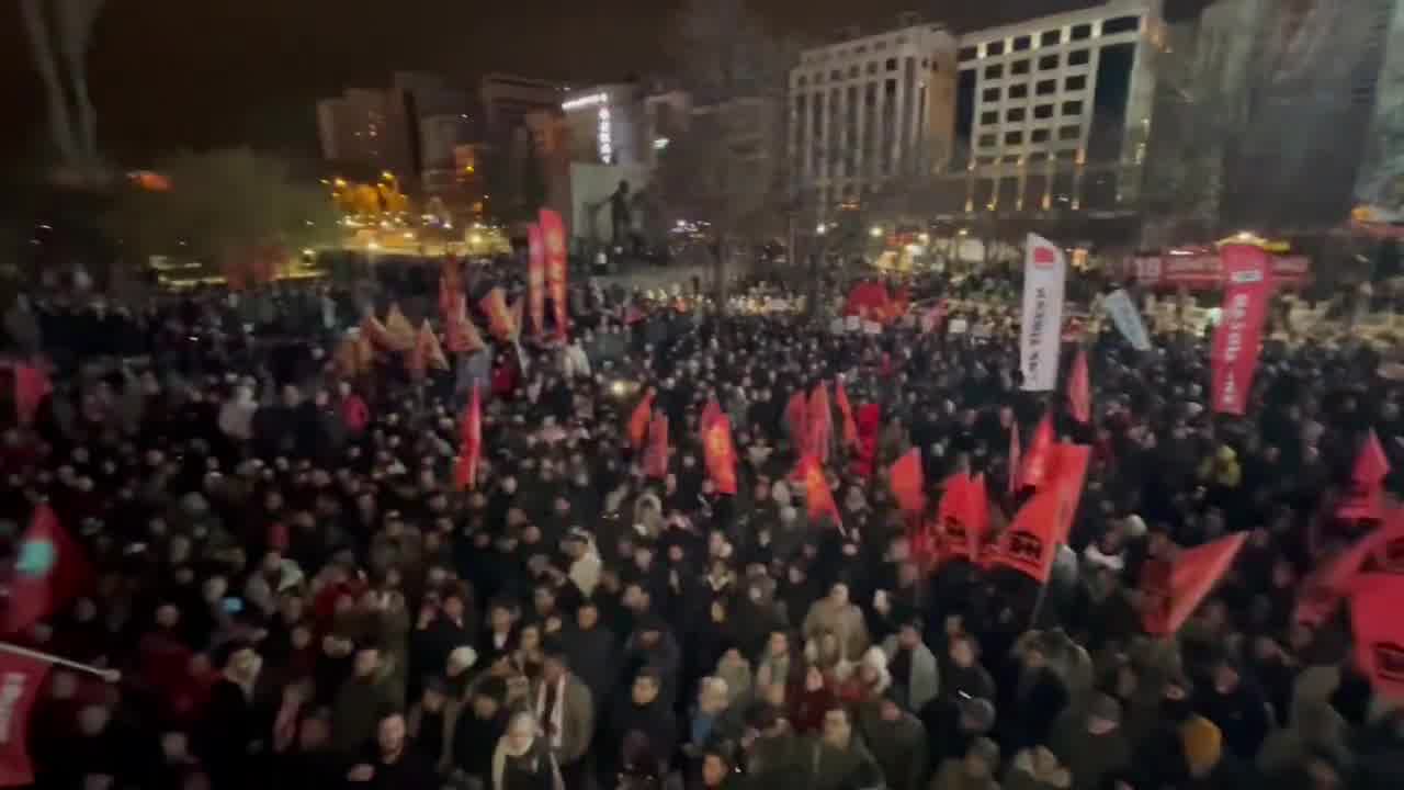 Thousands of people in Güvenpark against the detention of İmamoğlu and dozens of people: Today, thousands of people are in Güvenpark, in the capital of Ankara.