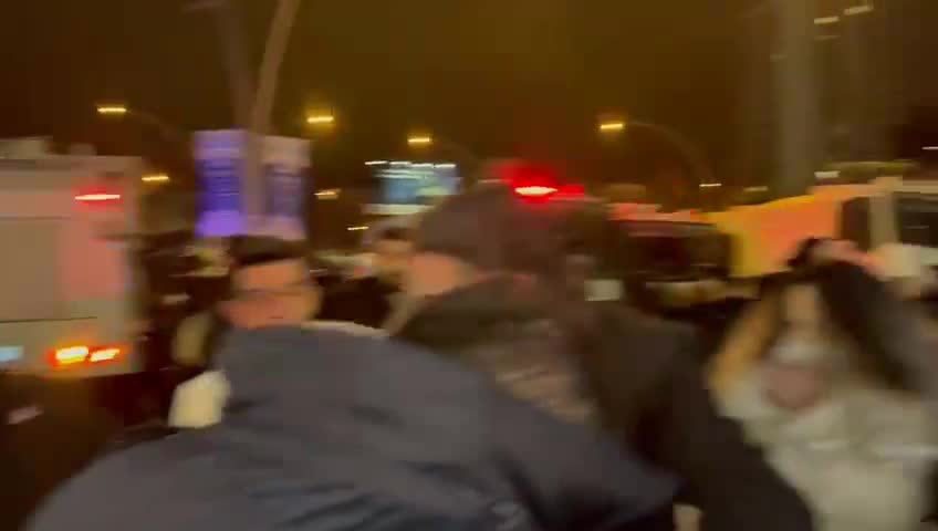 In Ankara, the police attacked people gathered on Mevlana Boulevard with tear gas. The people booed and said, Shoot them, shoot them, shoot them, shoot them, take off your helmet, drop your baton, let's see who the young man is. The police were asked, We will leave an honorable future for our children. What about you