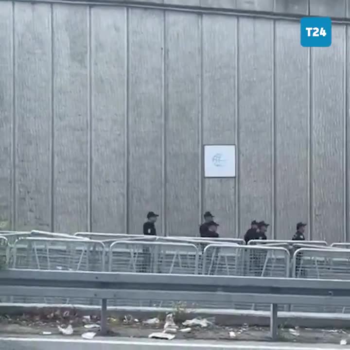 The police perimeter around the CHP Istanbul Provincial Headquarters is being expanded.