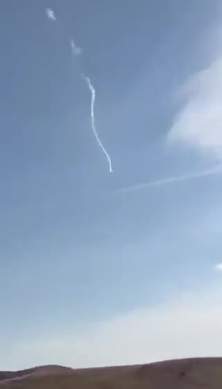 Un avión de carga militar turco se estrelló en la frontera entre Georgia y Azerbaiyán cuando se dirigía a Turquía desde Azerbaiyán.