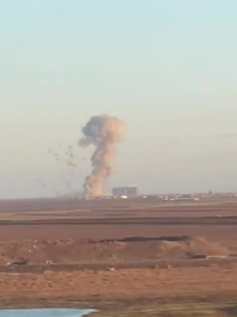 Hasakah: Hava saldırısı, Hasakah kırsalındaki Tel Alu silolarının kuzeyinde bulunan SDF milislerini hedef aldı.