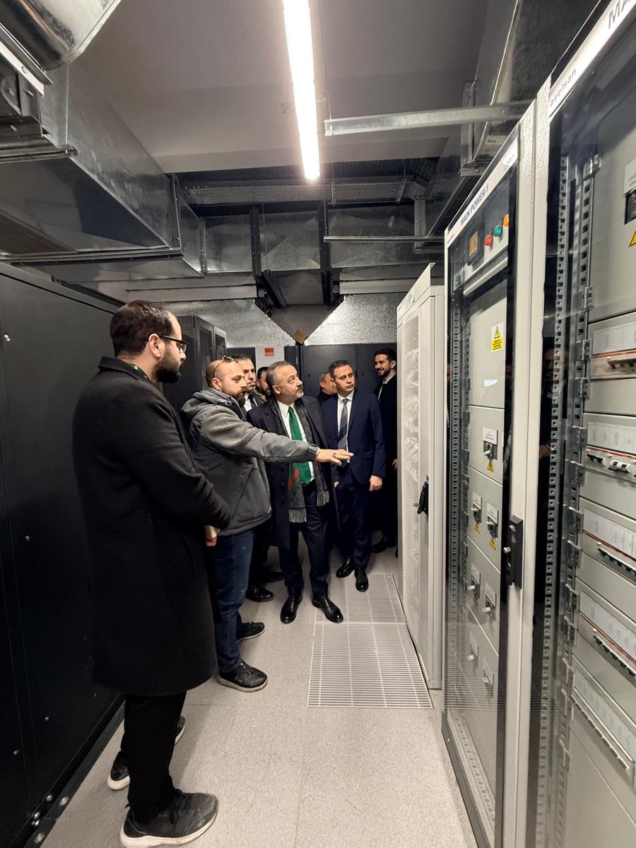 לאחר משלוחים לשדה התעופה הבינלאומי של דמשק, טורקיה סיפקה גם לשדה התעופה הבינלאומי של חאלב ציוד ניווט חיוני: - מערכות ILS, לנחיתות בטוחות ומדויקות גם במזג אוויר מאתגר; - מערכות DVOR, לניווט מדויק באוויר.