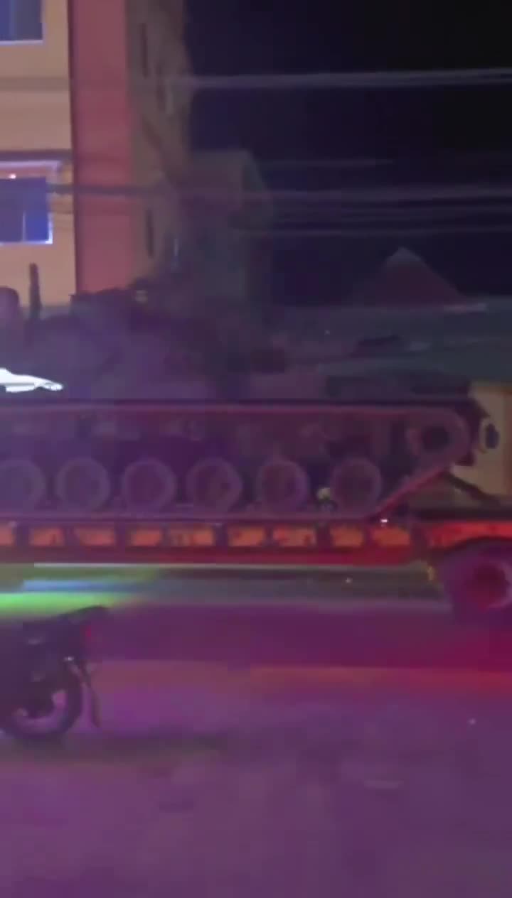 טורקיה סיפקה משלוח של טנקי קרב ראשיים מדגם M48 ו-M60 פאטון לסומליה. על פי הדיווחים, הטנקים הועברו על ידי ספינת הנחיתה של חיל הים הטורקי TCG Sancaktar ונפרקו בנמל מוגדישו. קטעי וידאו מראים את הטנקים נעים דרך העיר בשיירה.